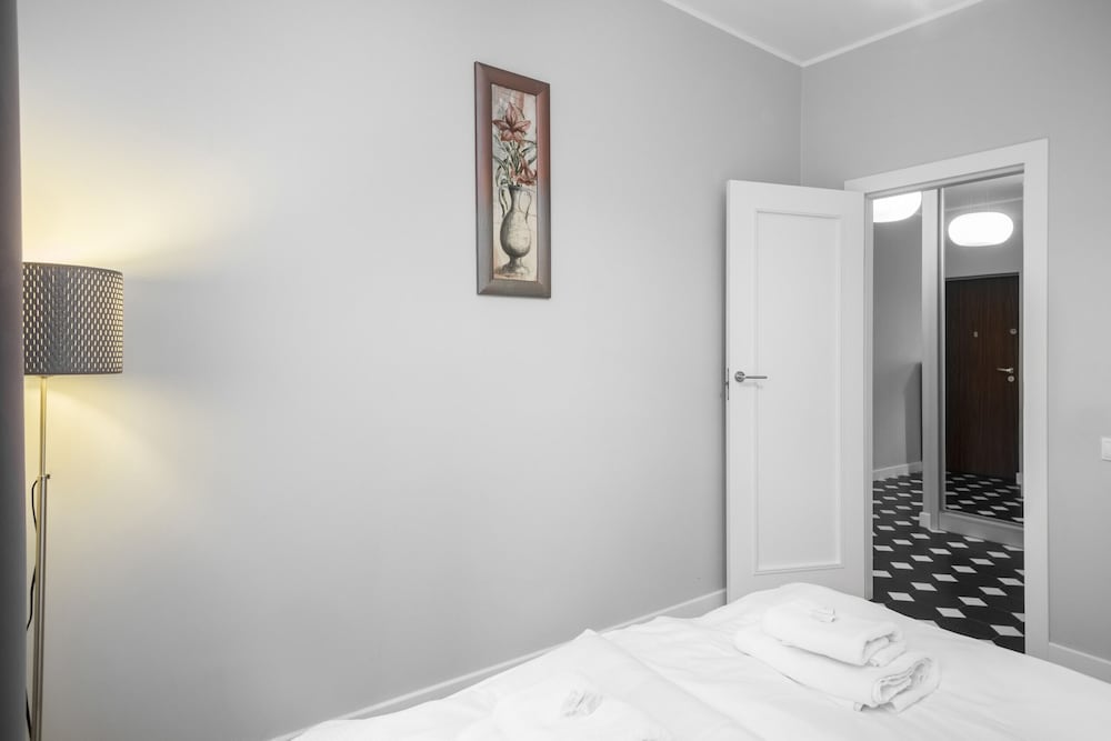 Rycerska Apartments Warsaw by Renters view 5