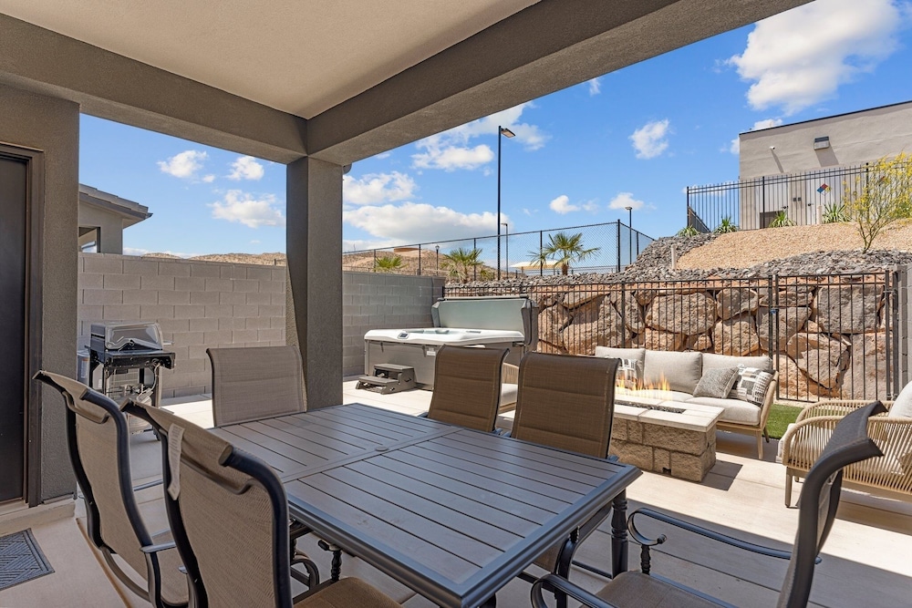 Sand Hollow Skyline 4 Bedroom Townhouse