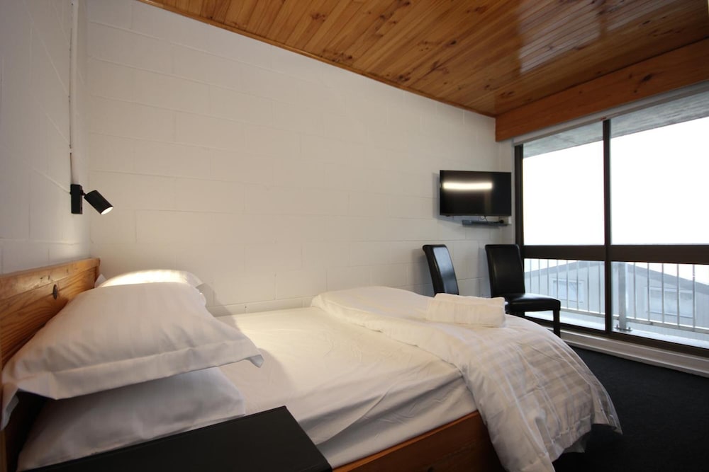 Falls Creek Hotel