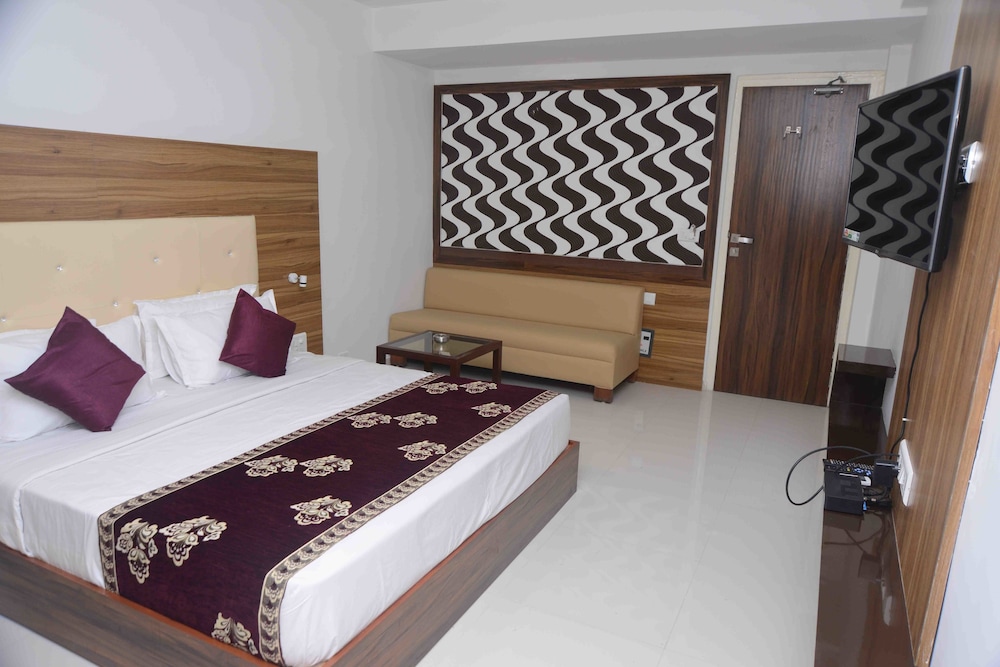 Krishna Park Inn