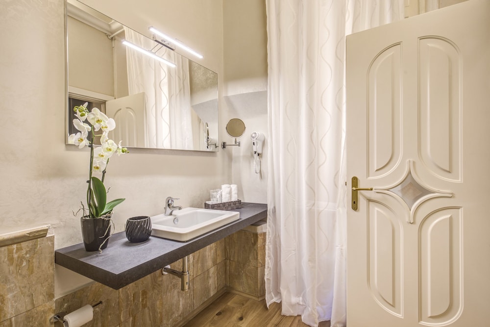 Suite in Rome Veneto