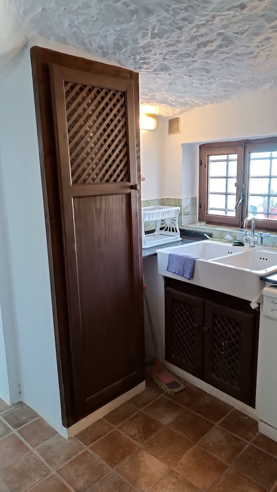 Serenity in Freila - Spacious 5 Bedroom House