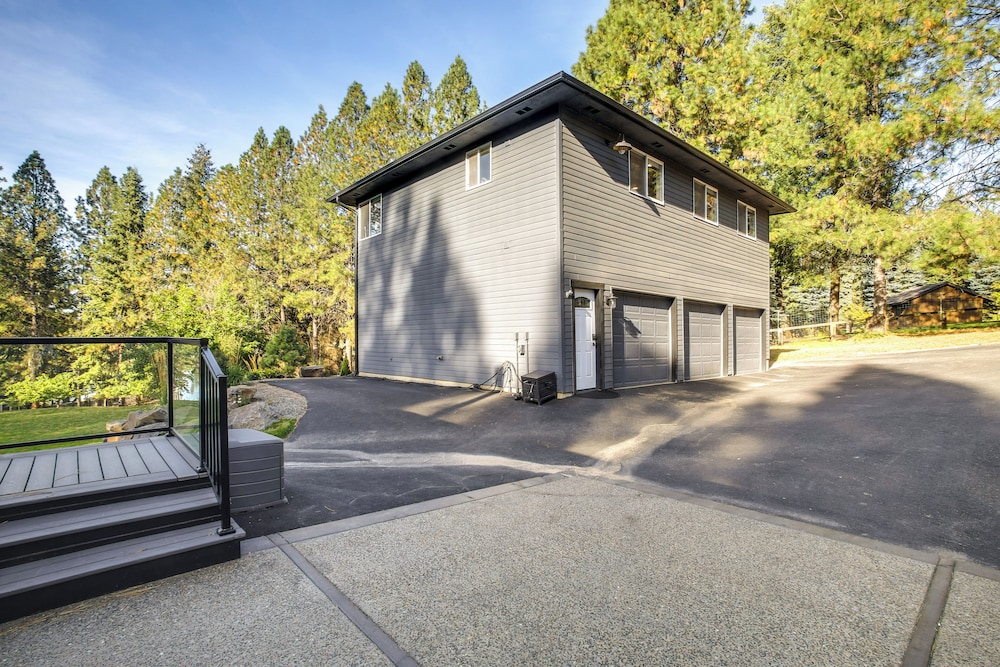 Lake-view Apt w/ Furnished Deck in Hayden! view 3