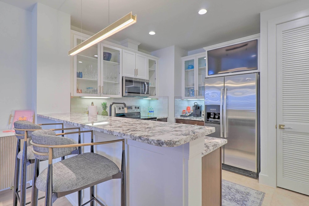 Lake LBJ Condo w/ Balcony Shared Boat Docks - Property Image 18