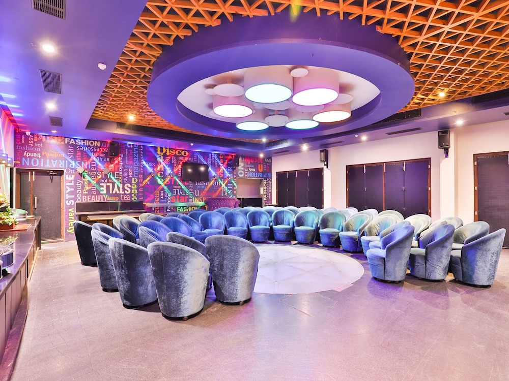 meeting & event spaces