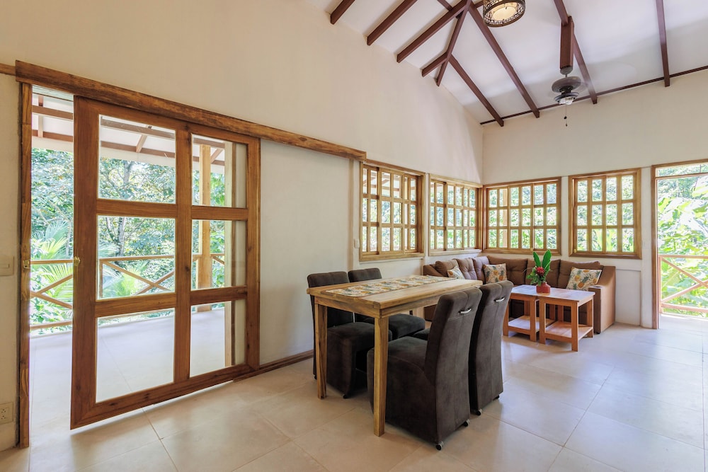 Villa Pina Dorada