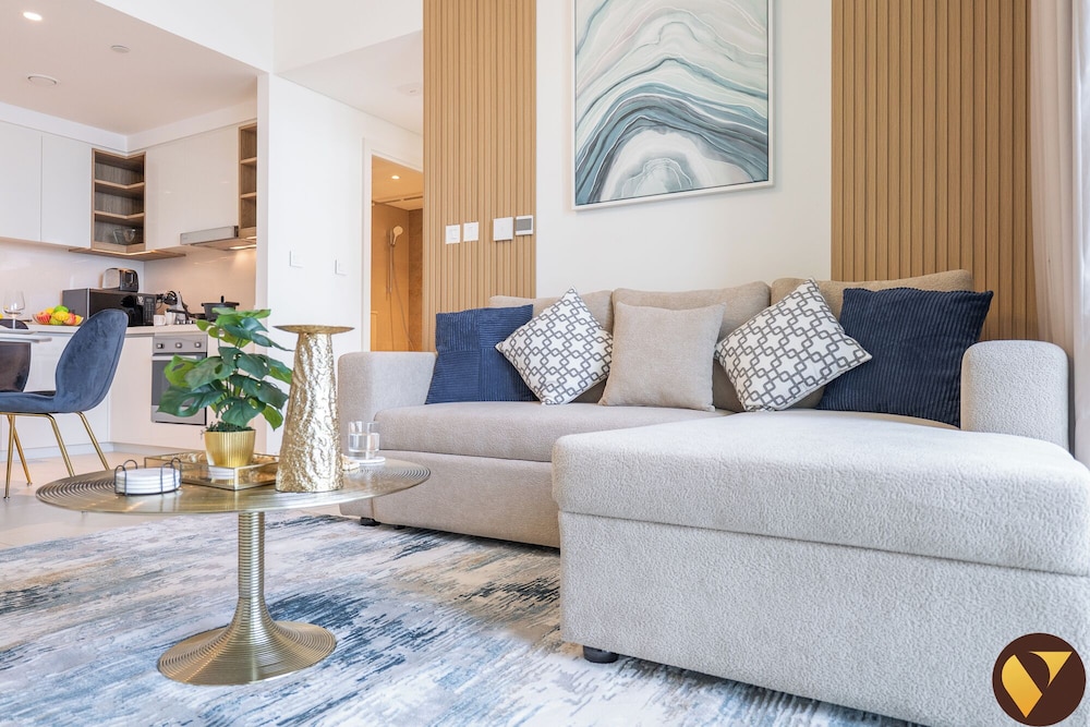 Luxury Stay by Dubai Mall & Burj