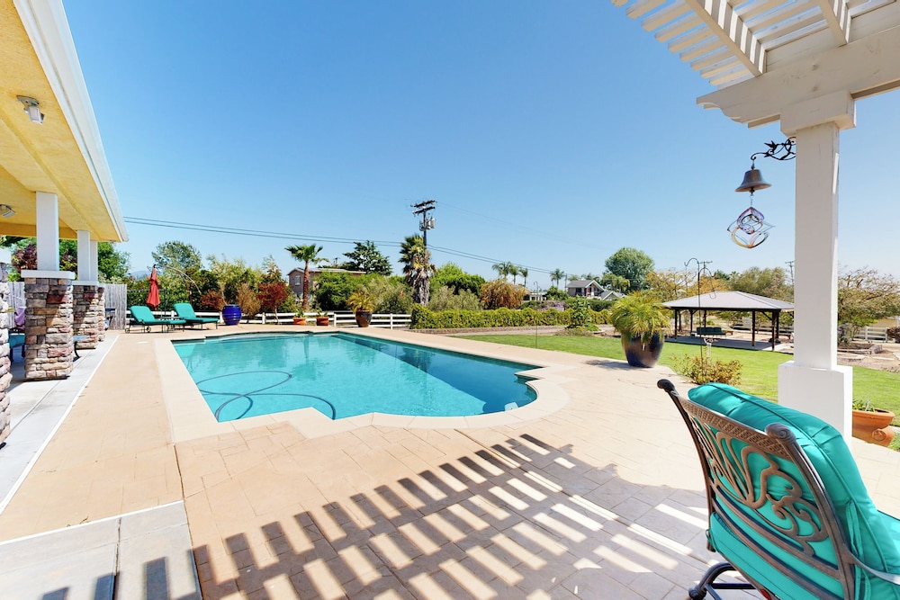 Two Dog-friendly Home, Close to Wine Country