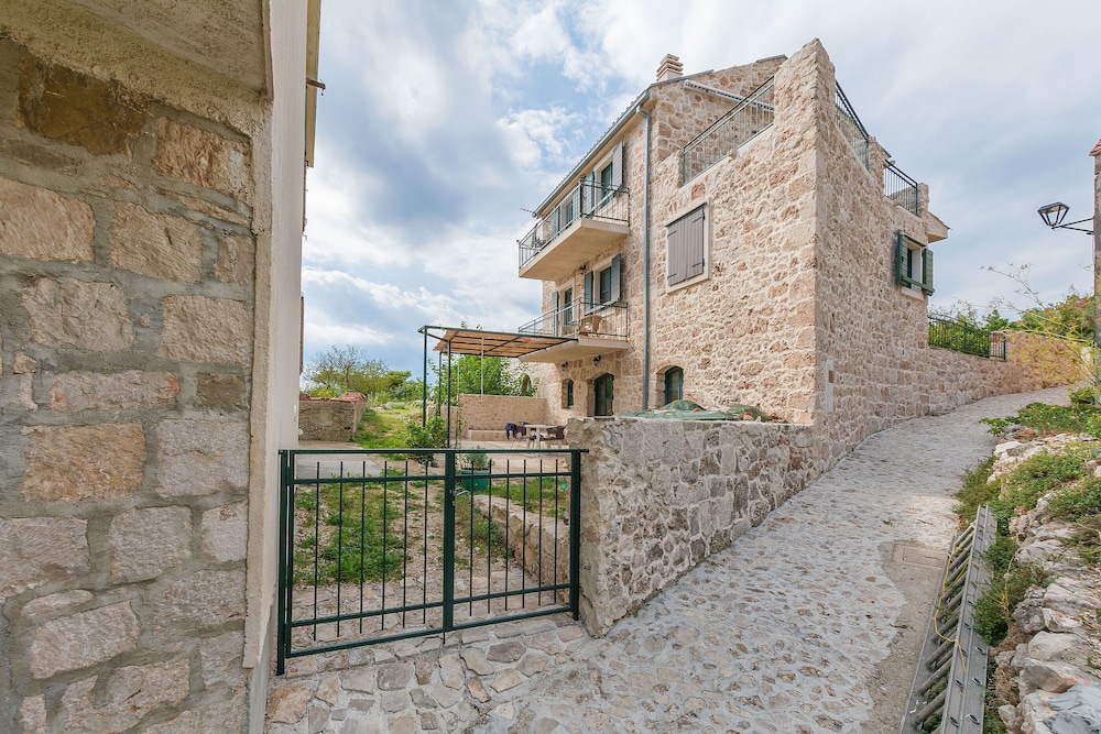 Apartment Zvonimir view 2