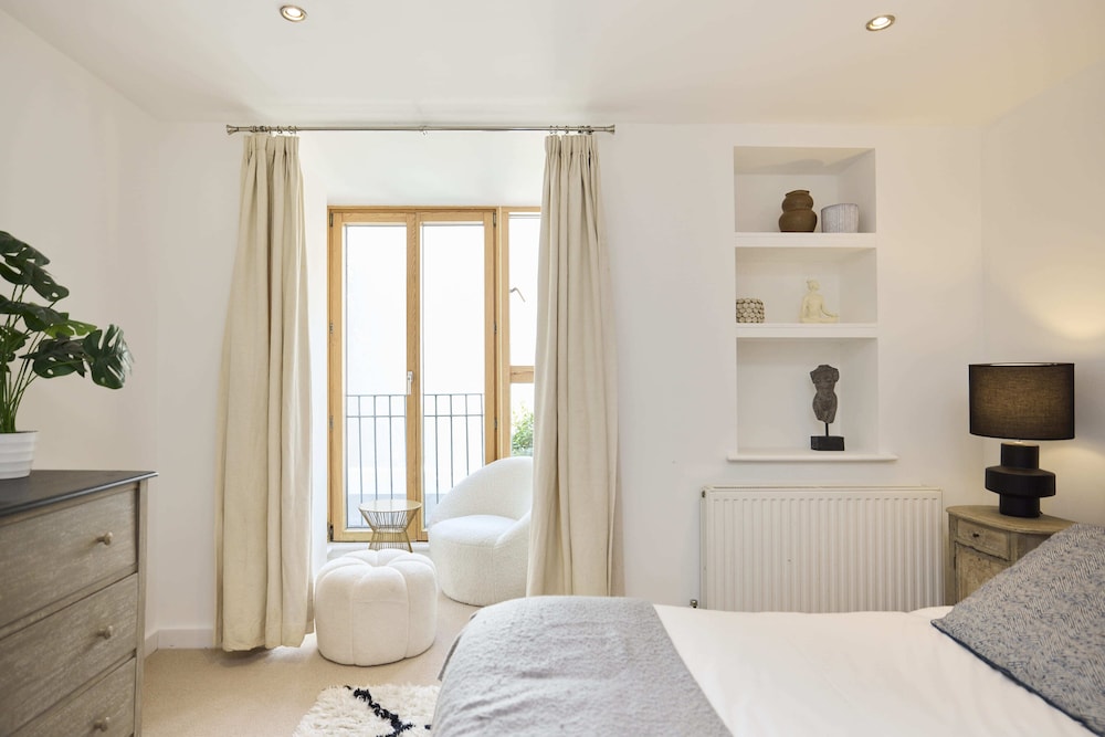 Southwest London Stay