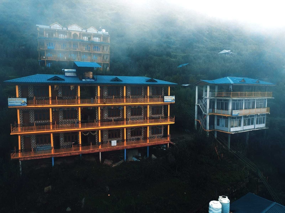 Pahadi Bliss Hotel Hostel Tosh