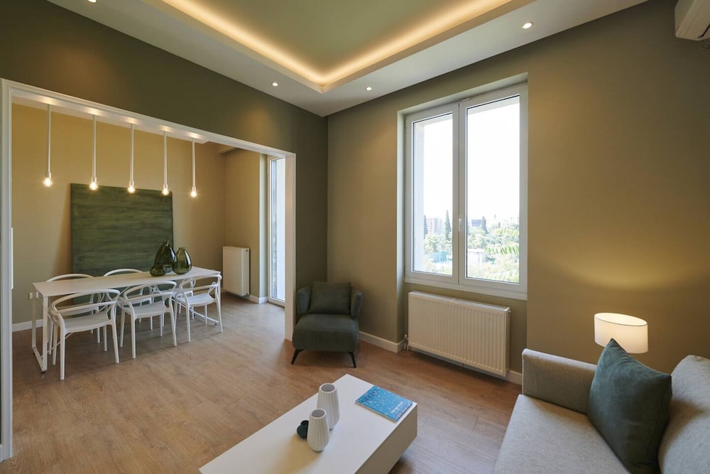 Ma Maison Acropolis Mansion 3bdr Suite N 6 400mbps