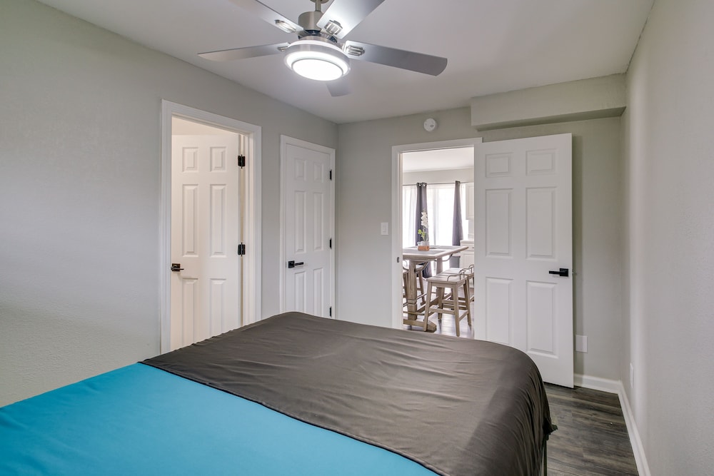 Lakefront Hot Springs Condo w/ Balcony & View! view 5