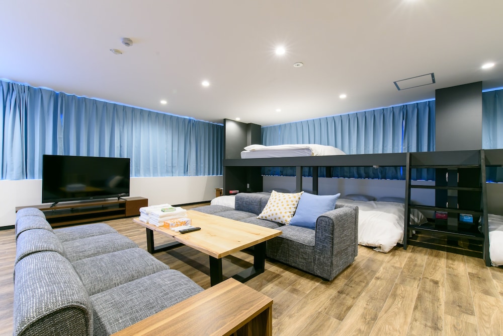 Black Gate Nippombashi