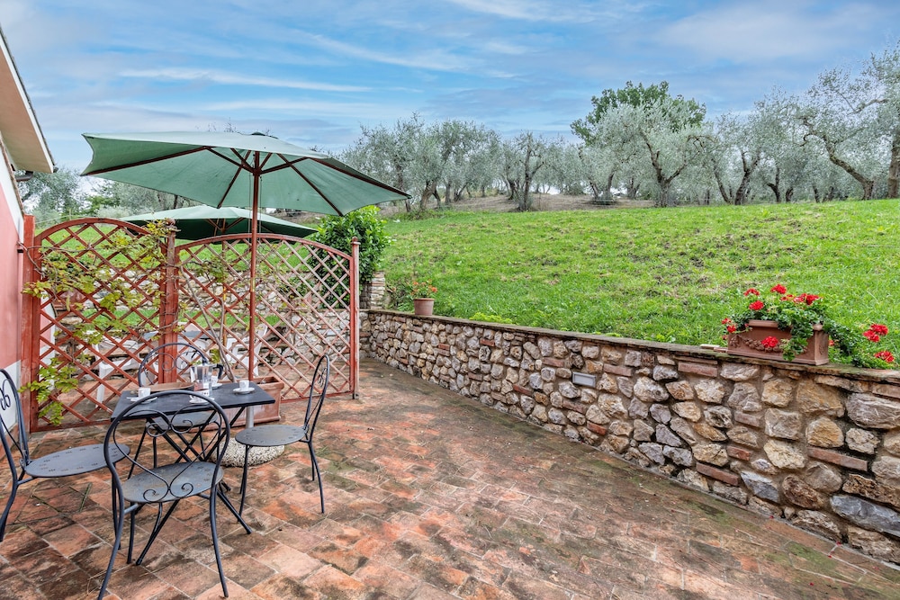 Maramaldo Gallonero Shared Pool Chianti