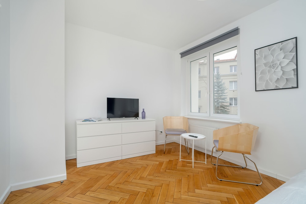 Rycerska Apartment Parking by Renters
