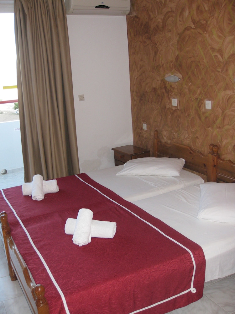 Stenna Apartments photo 2