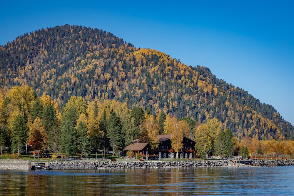 Altay Village Teletskoe