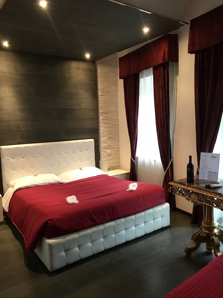 Royal Rooms Colosseo