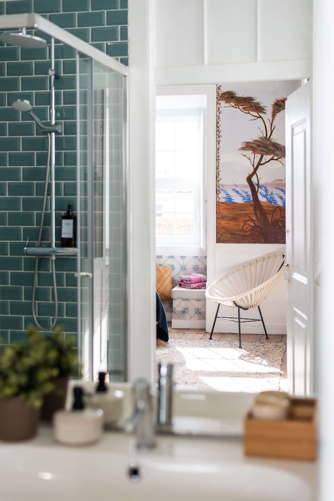 Central Ericeira Apartment With Lift