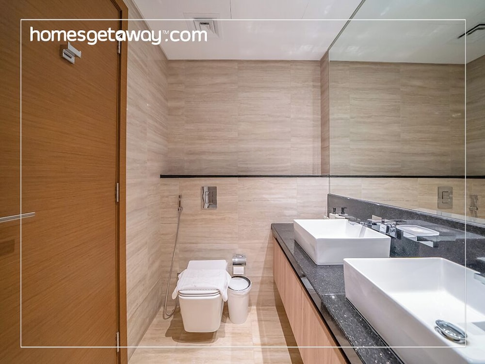 Contemporary 2BR Apt Fully Furnished