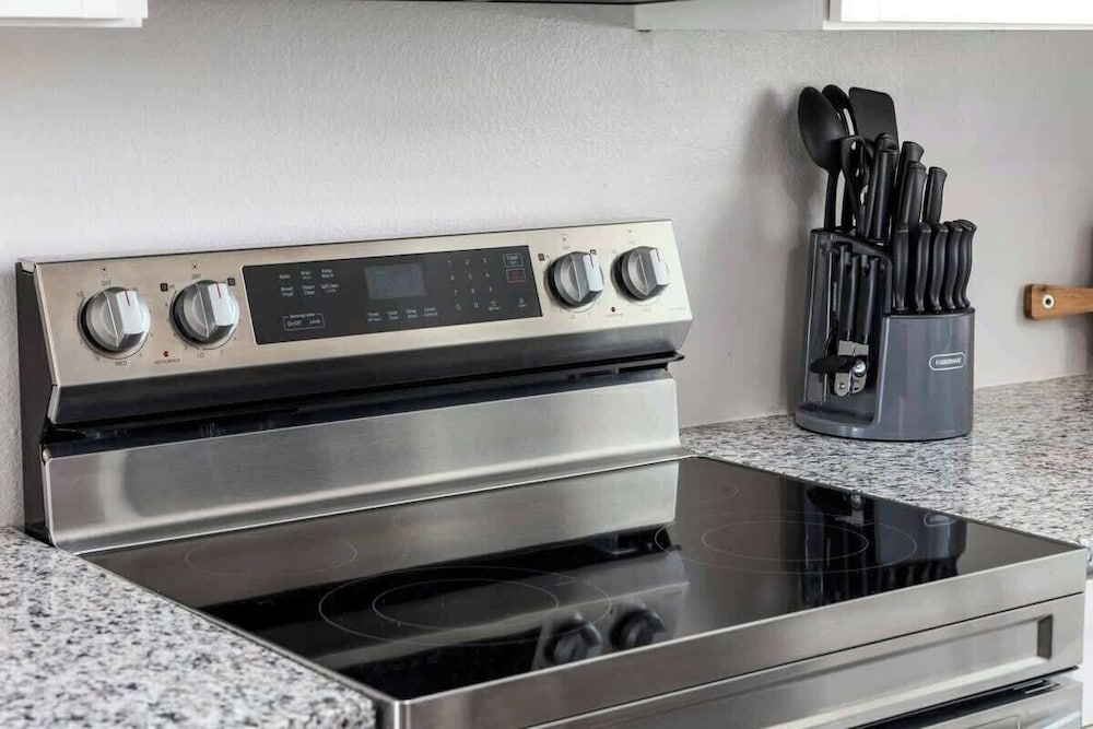 Modern 3 Bedroom, Wesley Chapel!