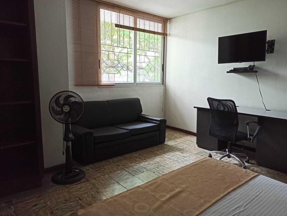201 Apartamento Completo Rers en Versalles 3 Habitaciones - Cali Tower Suites & Lofts