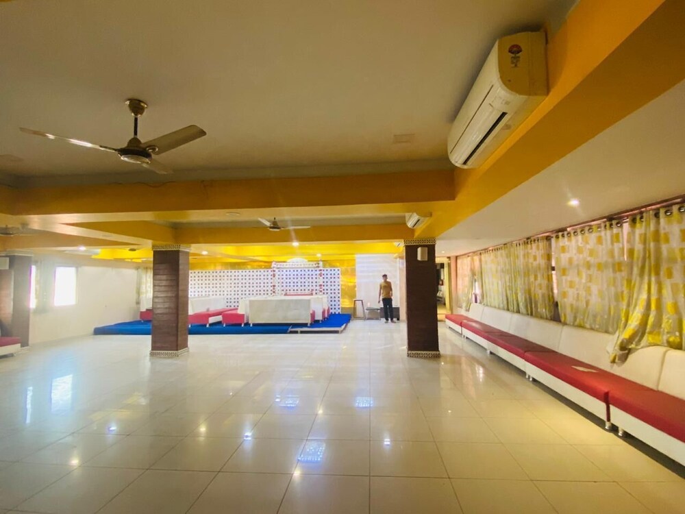 meeting & event spaces