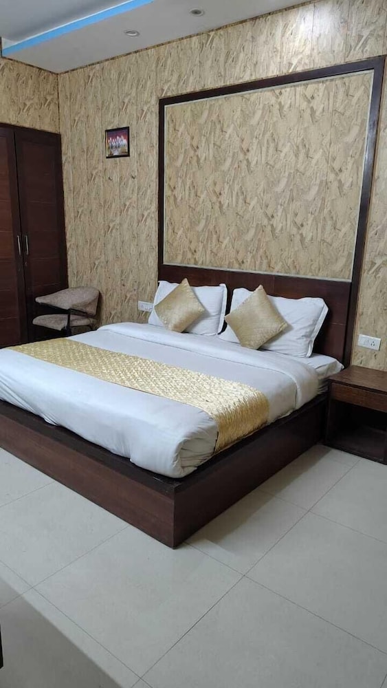 Hotel Green Lotus