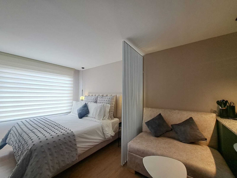 Tribeca 94 by Jalo