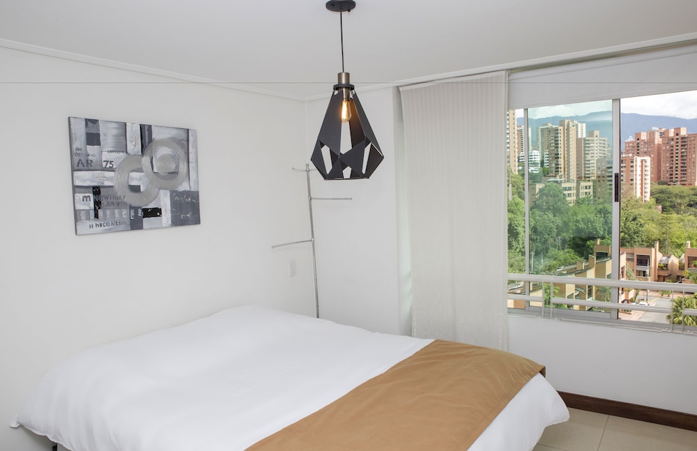 Alejandria Poblado by NOMAD GURU view 5