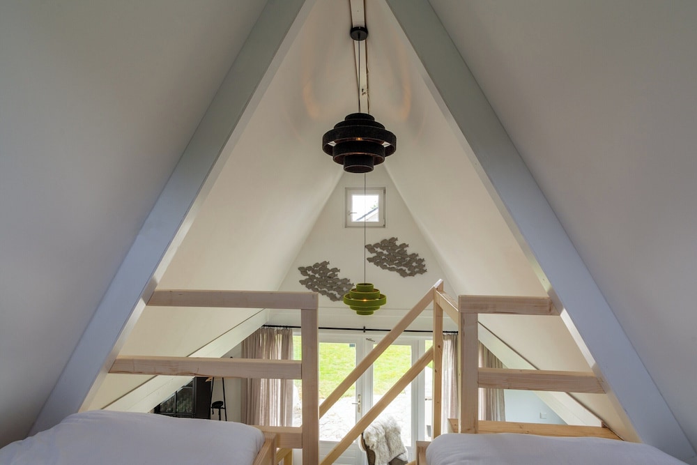 Duinland 50 Holiday Home for 4-people Near Beach