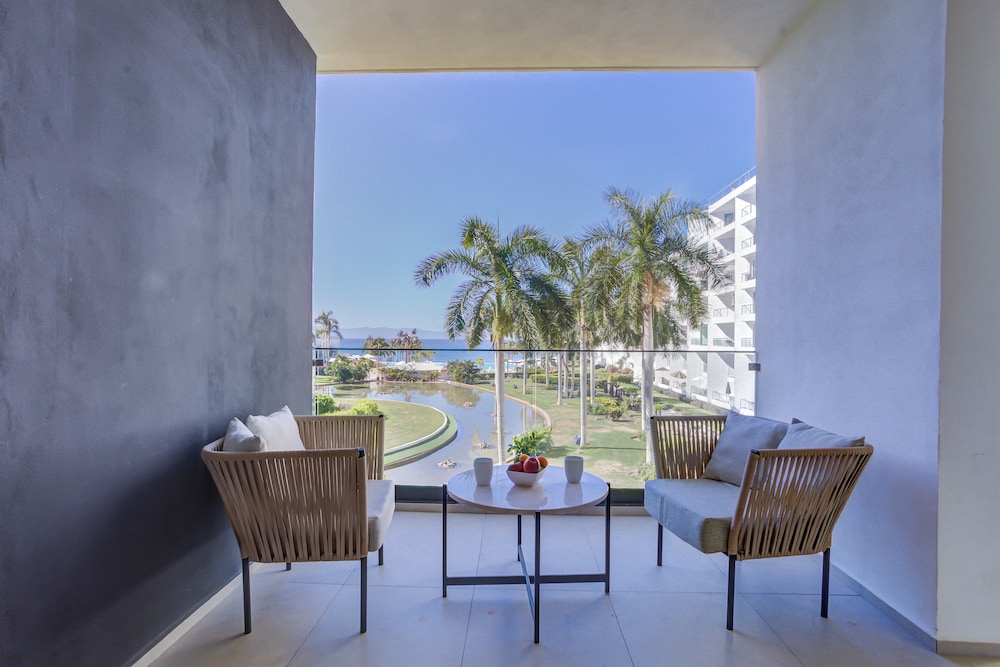 Aria Ocean Condominios
