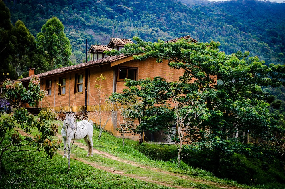 Pousada Caminho dos Ipês