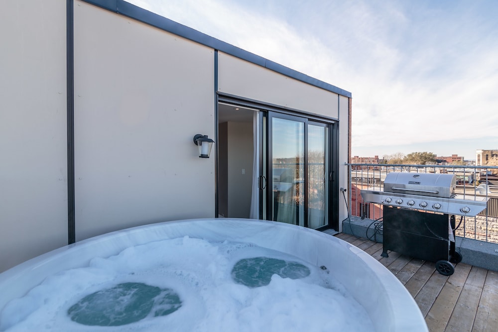 Parc Avenue Lofts