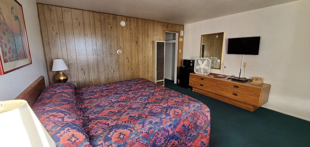 Budget Inn