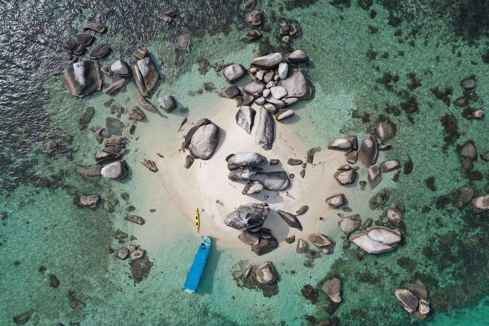 Eco Beach Tent by Billiton