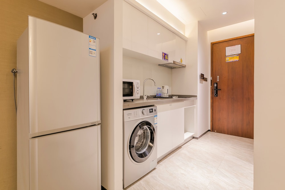 Xizhengjia Apartment Hotel (Guangzhou Financial City Keyun Road subway station store)
