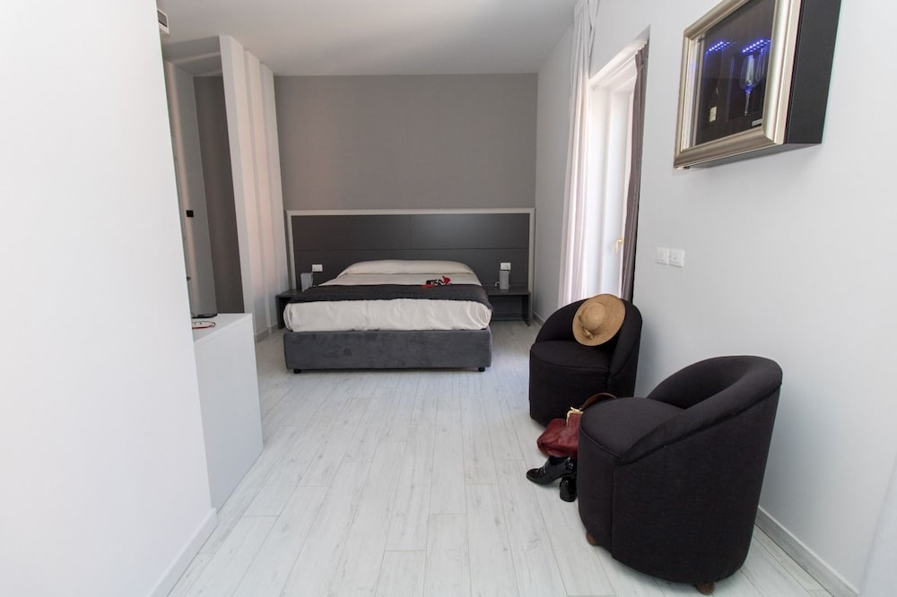 Le Suite Bed & Breakfast - Holiday Home view 2