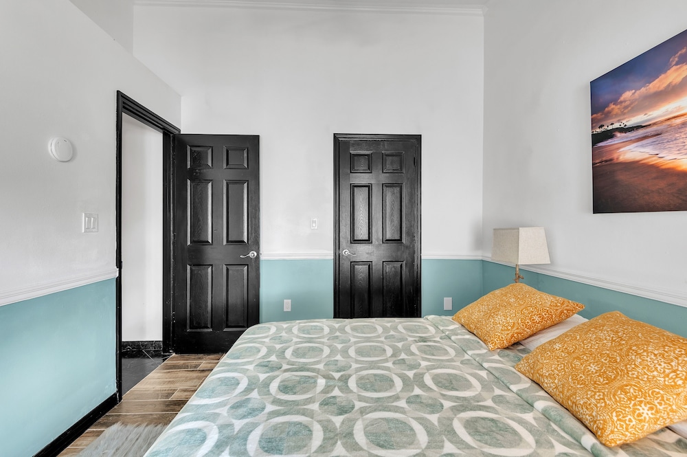Relaxing Family Retreat In The Heart Of Sebastian 3 Bedroom Home