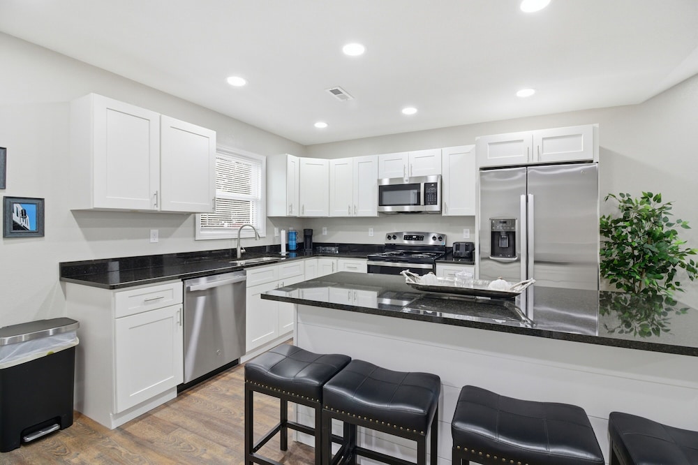 Bright and Cozy 4BR Home
