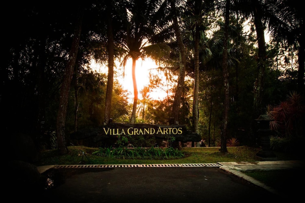 Villa Grand Artos