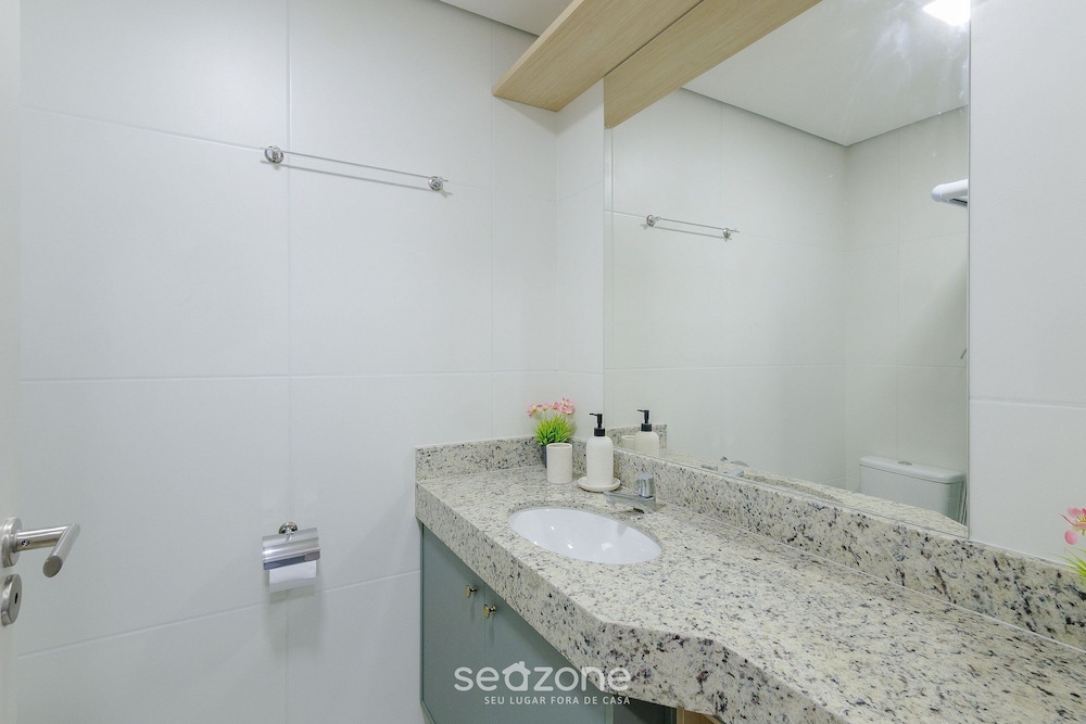 Apartments in a Building With a Pool 800m From the Beach in Salvador - EDF