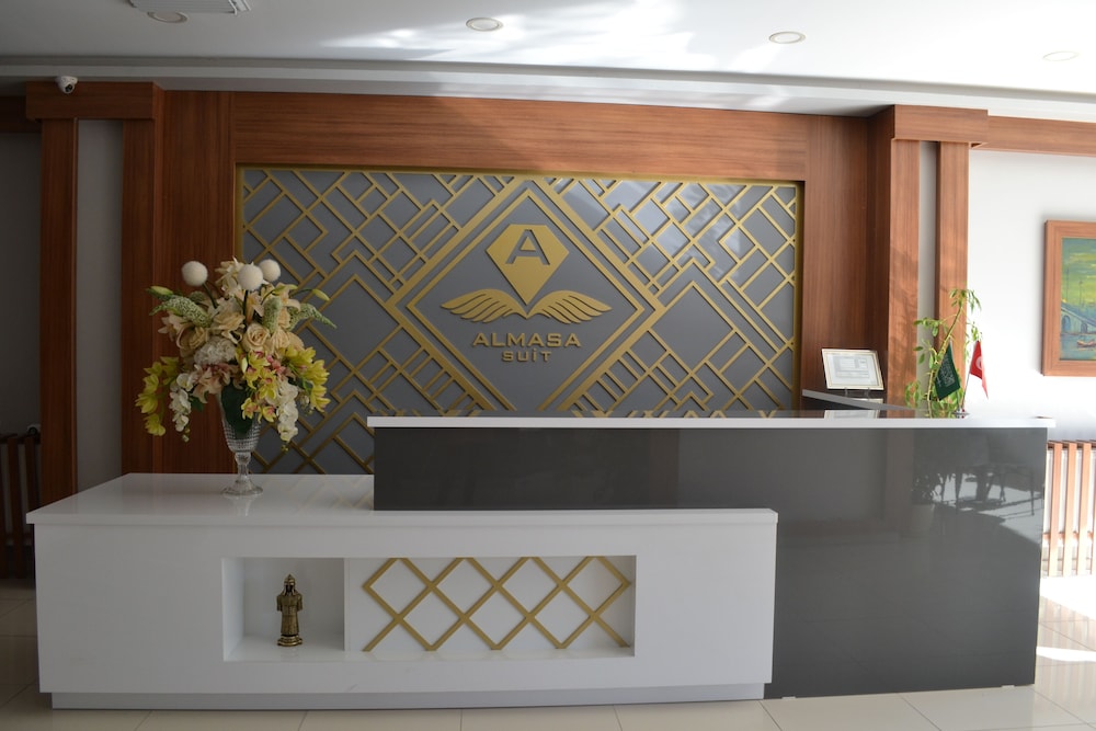 Hotel Almasa Suite Aparts - Image 1