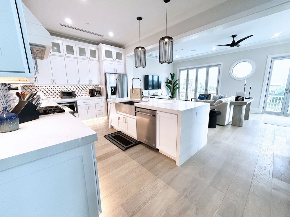 Ocean Breeze 5 Bedroom Home