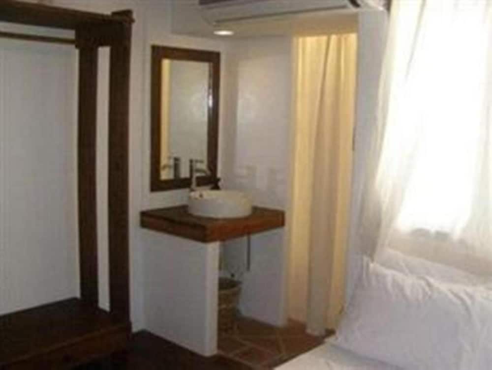 Boracay Coco Huts