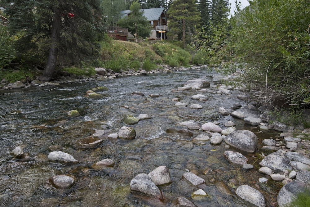 West Vail Riverfront Lodging, Colorado view 4