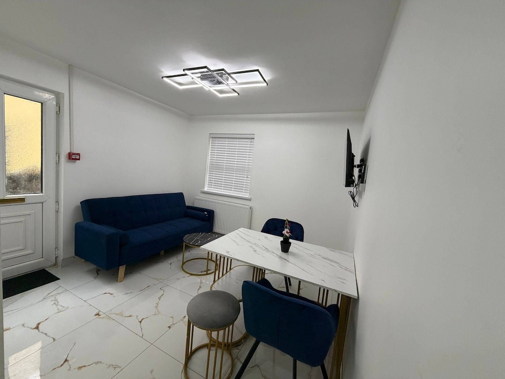 City Center Cardiff Apartment - 2 Bedrooms