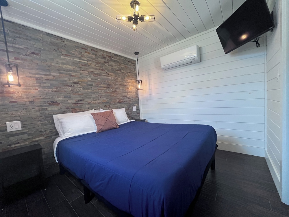 Tiny Home Resorts