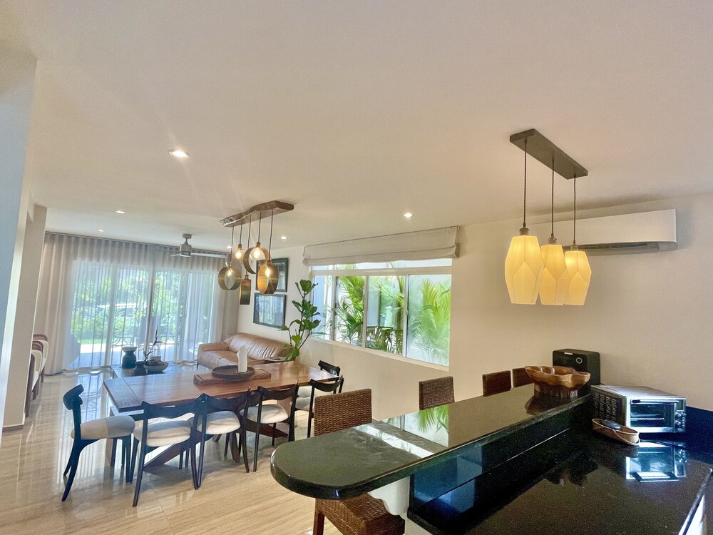 Ocean View Beach House with Pool - Hermosa Palms 44